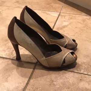 Donald Pliner Heels